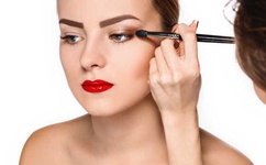 疯狂揉小泬到失禁高潮漫画